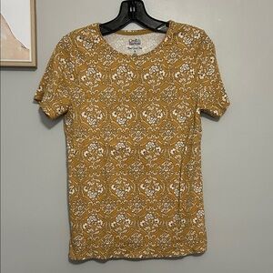 Croft & Barrow Women's Yellow Floral Short Sleeve Top